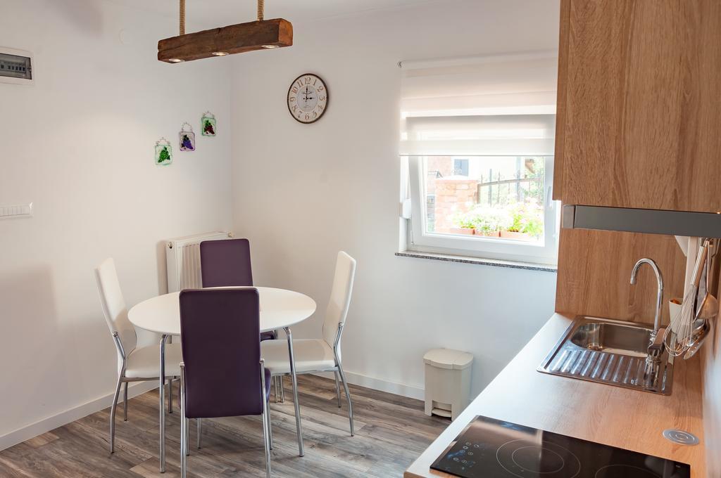 Apartmani Tuheljske 투헬리스케 토플리체 외부 사진