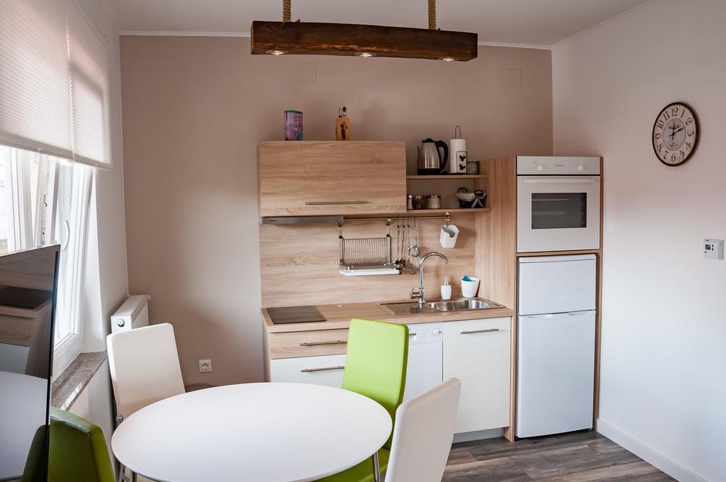 Apartmani Tuheljske 투헬리스케 토플리체 외부 사진