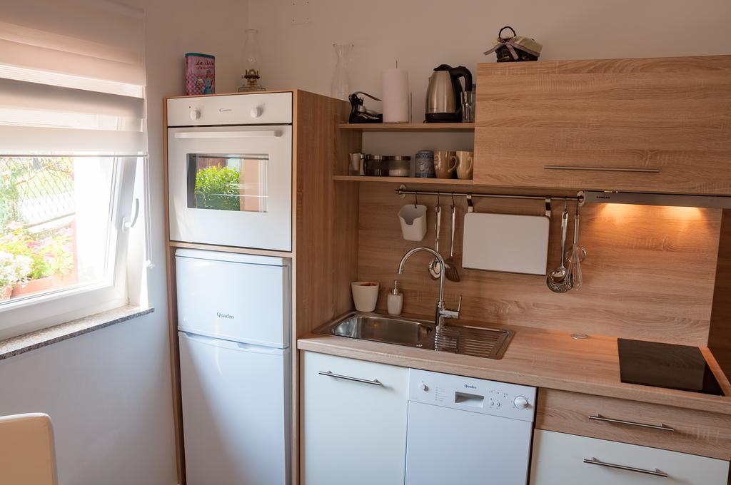Apartmani Tuheljske 투헬리스케 토플리체 외부 사진